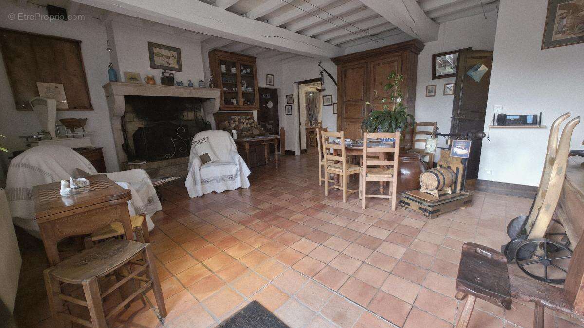 Maison à AMBERIEUX-EN-DOMBES
