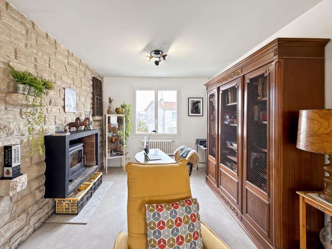 Maison à COULOUNIEIX-CHAMIERS