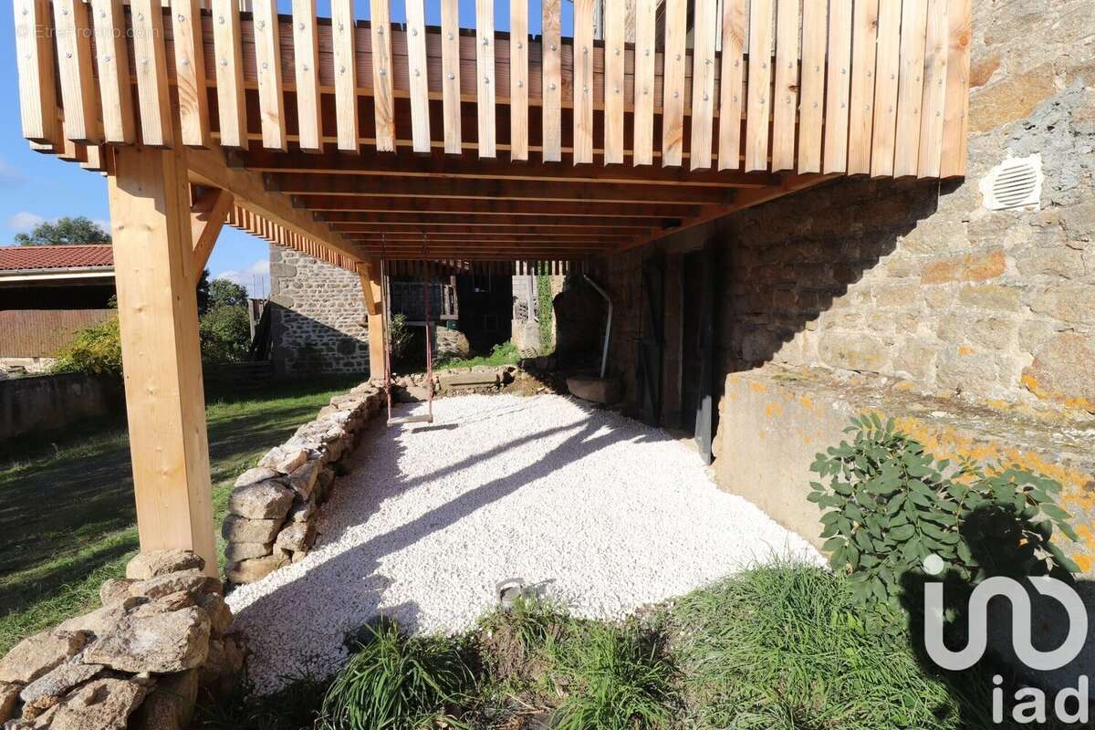 Photo 2 - Maison à VIC-LE-COMTE