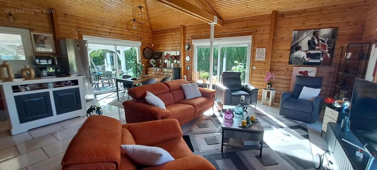 Maison à RION-DES-LANDES