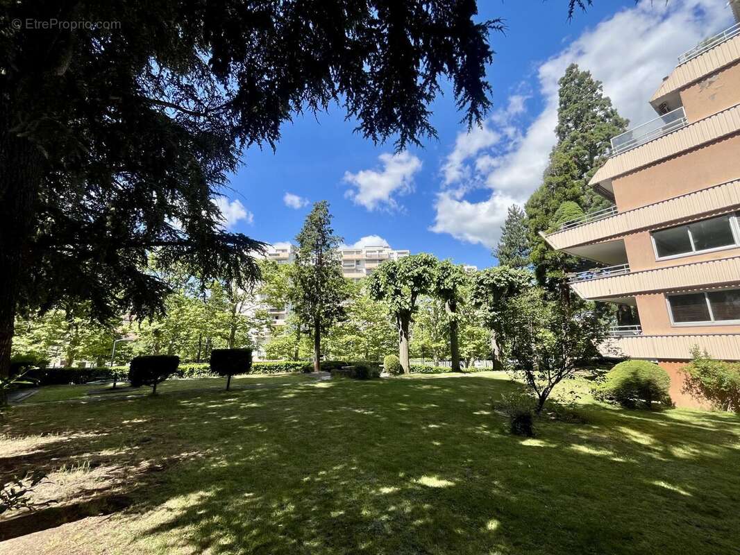 ROYAL FAURIEL - Appartement à SAINT-ETIENNE