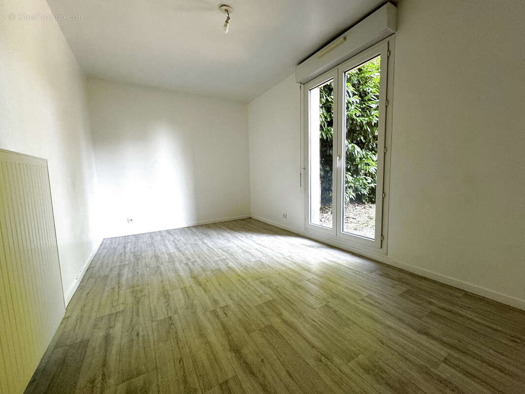 Appartement à SURVILLIERS