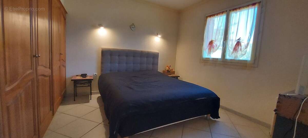Villa de type T5 au Grau d'agde de 121m² environ sur une parcelle de 1 000m² environ. - photo 10