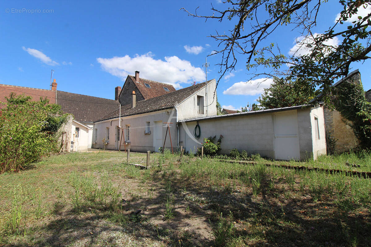 Maison à BLERE