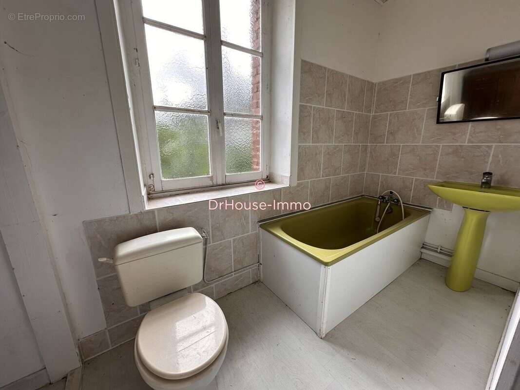 Maison à SAINT-SEVER-CALVADOS