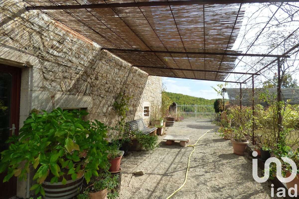 Maison 300 m² à Arcambal  - photo 6
