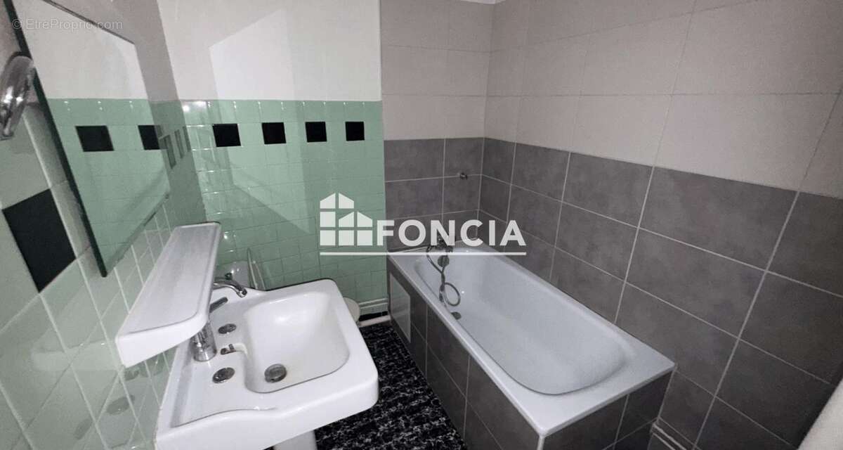 Appartement à VIZILLE