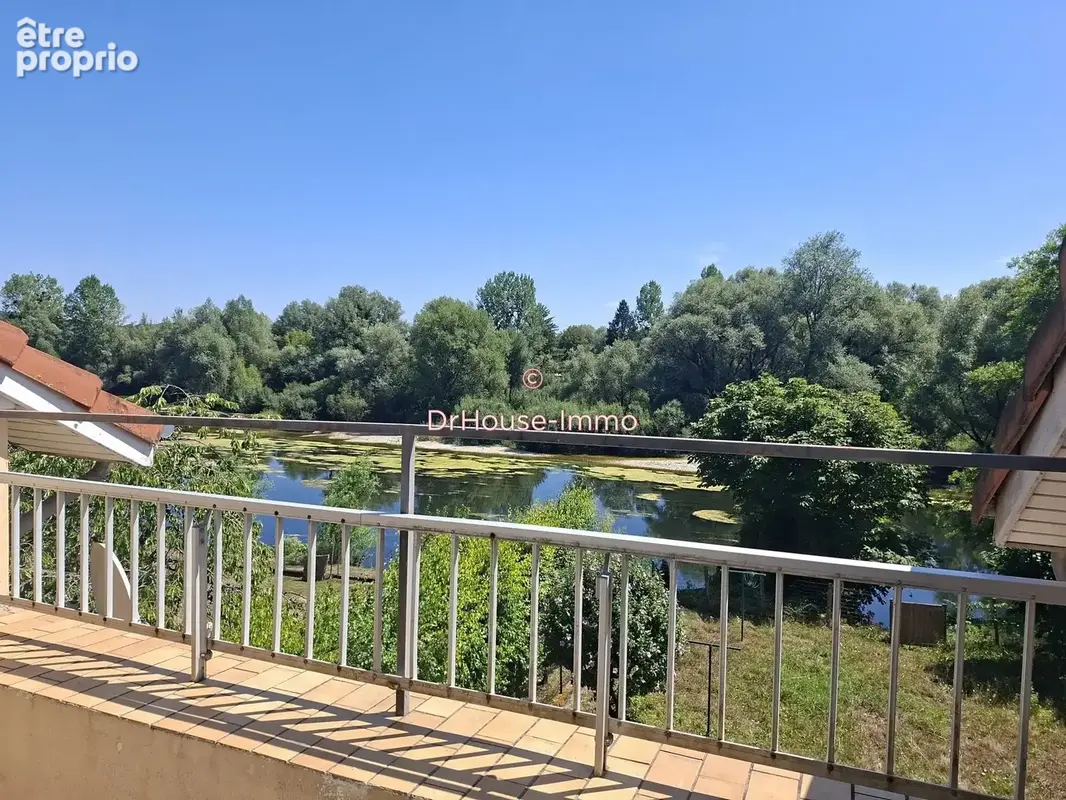 Maison 186 m² à L'isle-Sur-Le-Doubs  - photo 1