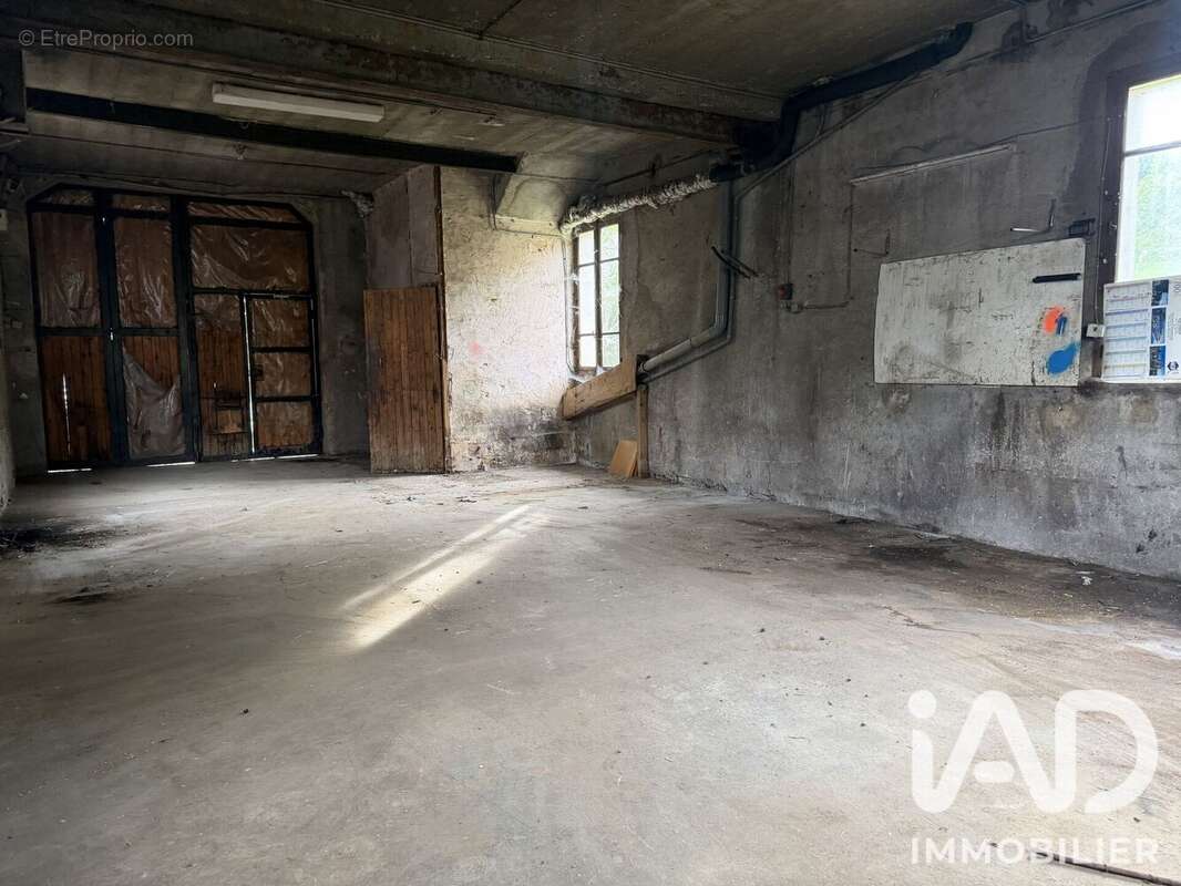 Maison 59 m² à Saint-Alban-Des-Hurtieres  - photo 7