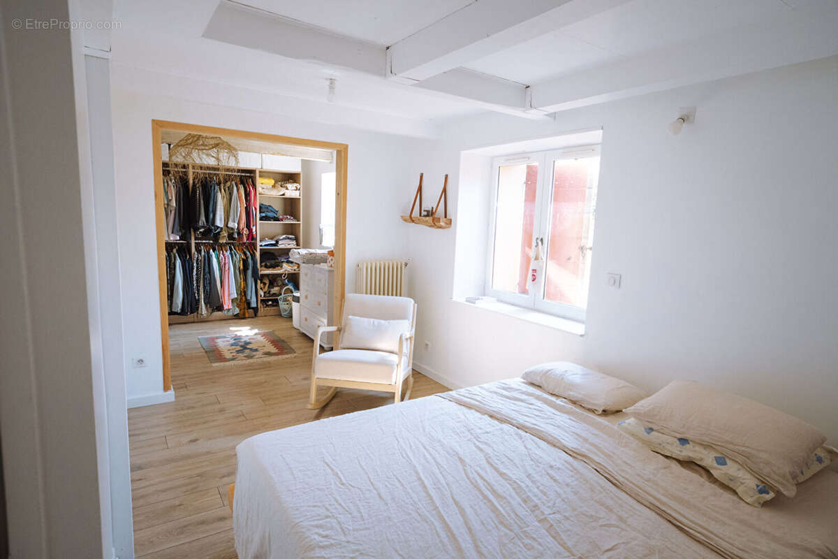 Maison à CAUSSES-ET-VEYRAN