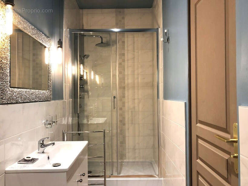 Appartement à PIERREFONTAINE-LES-VARANS