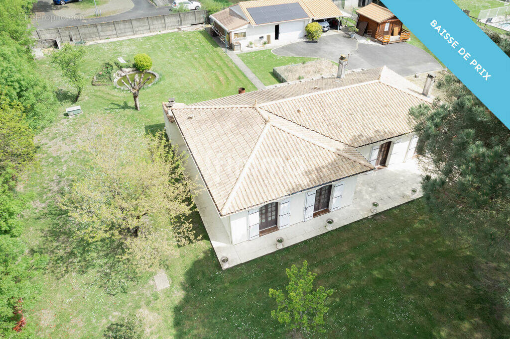Maison à AMBES