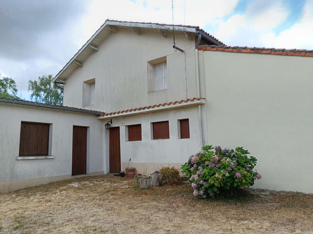 Maison à CEAUX-EN-COUHE