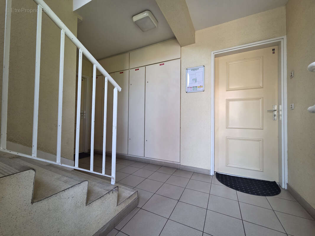 Appartement à MARLY-LA-VILLE