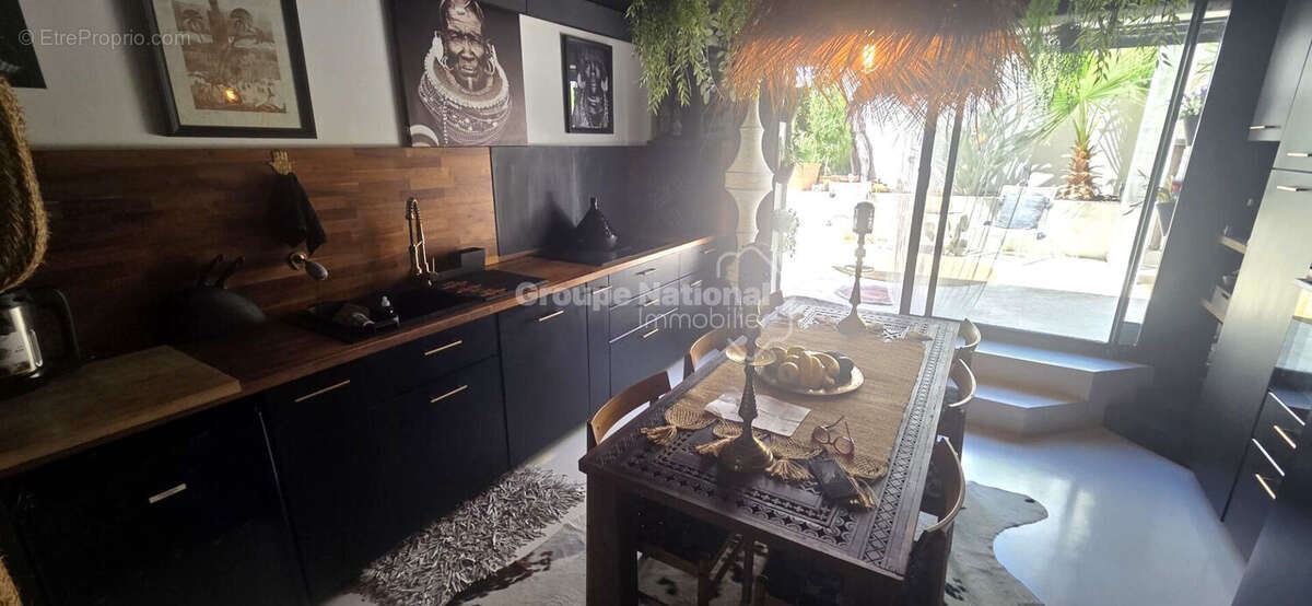 Appartement à LE ROVE