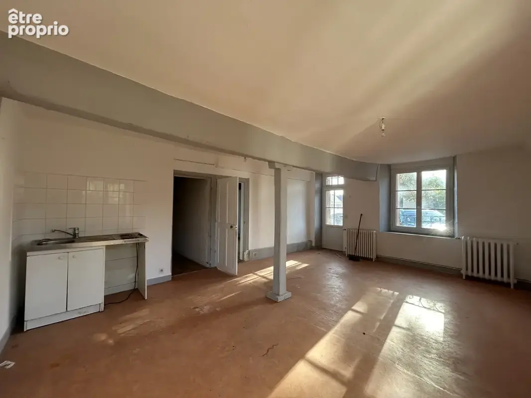 Ancienne auberge 17ème avec dépendance, jardin - Travaux à prévoir - photo 7