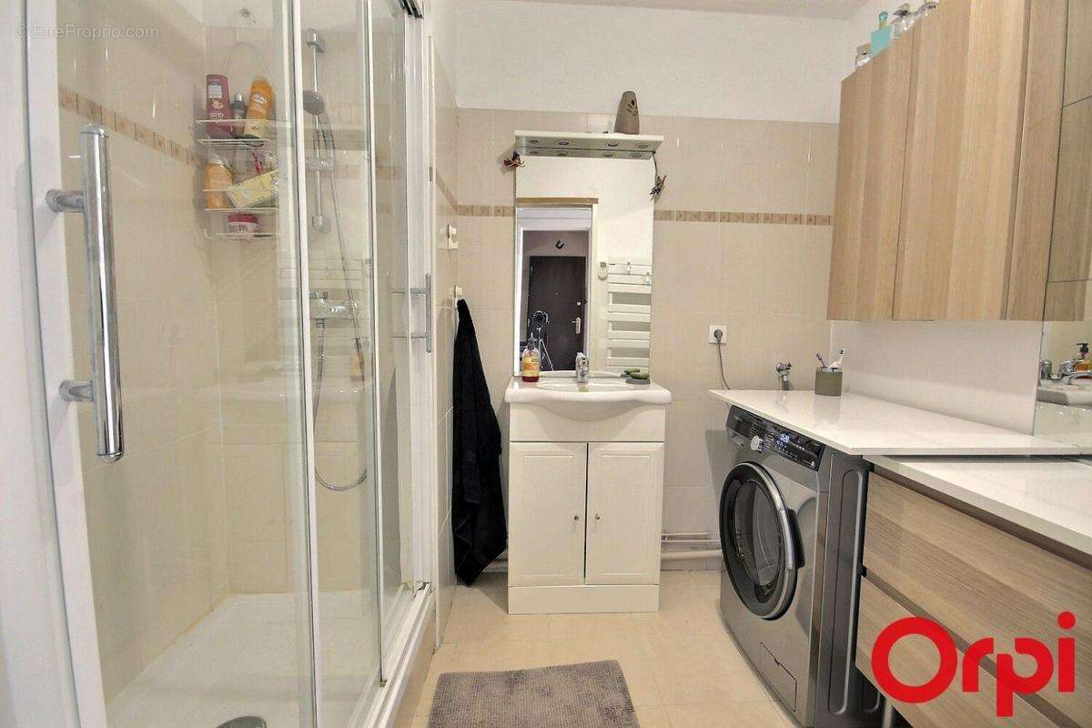 Appartement à MARSEILLE-11E