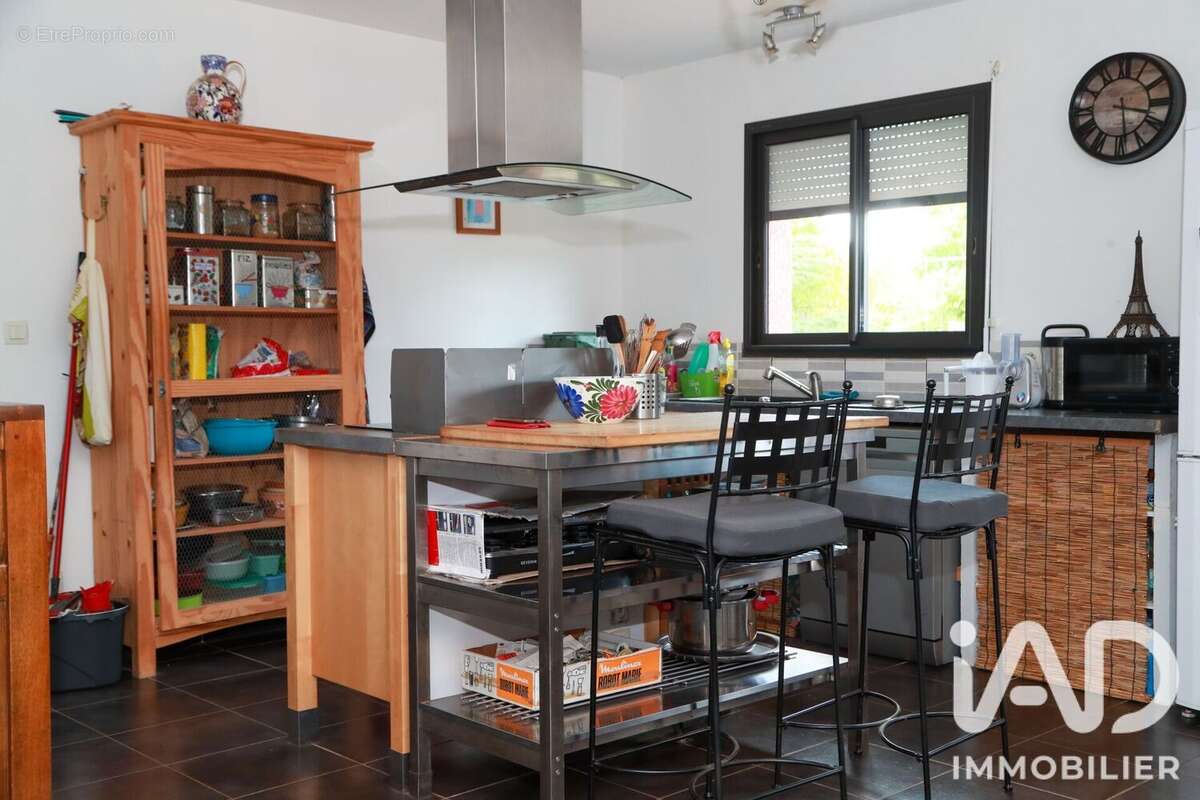 Maison 107 m² à Saint-Jean-De-Fos  - photo 9