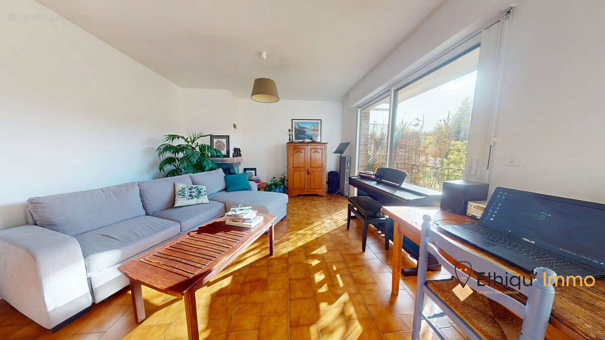 Maison à SAINTE-SAVINE