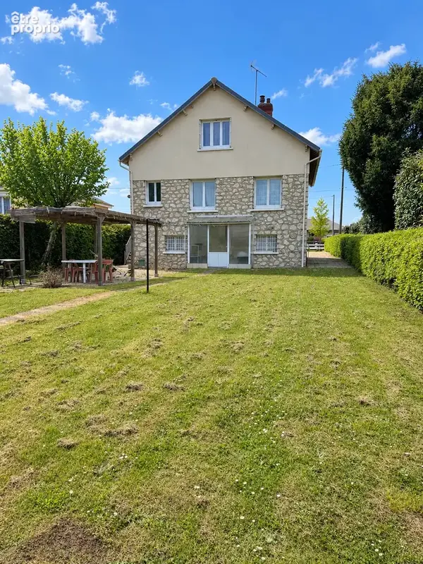 Maison à AMILLY