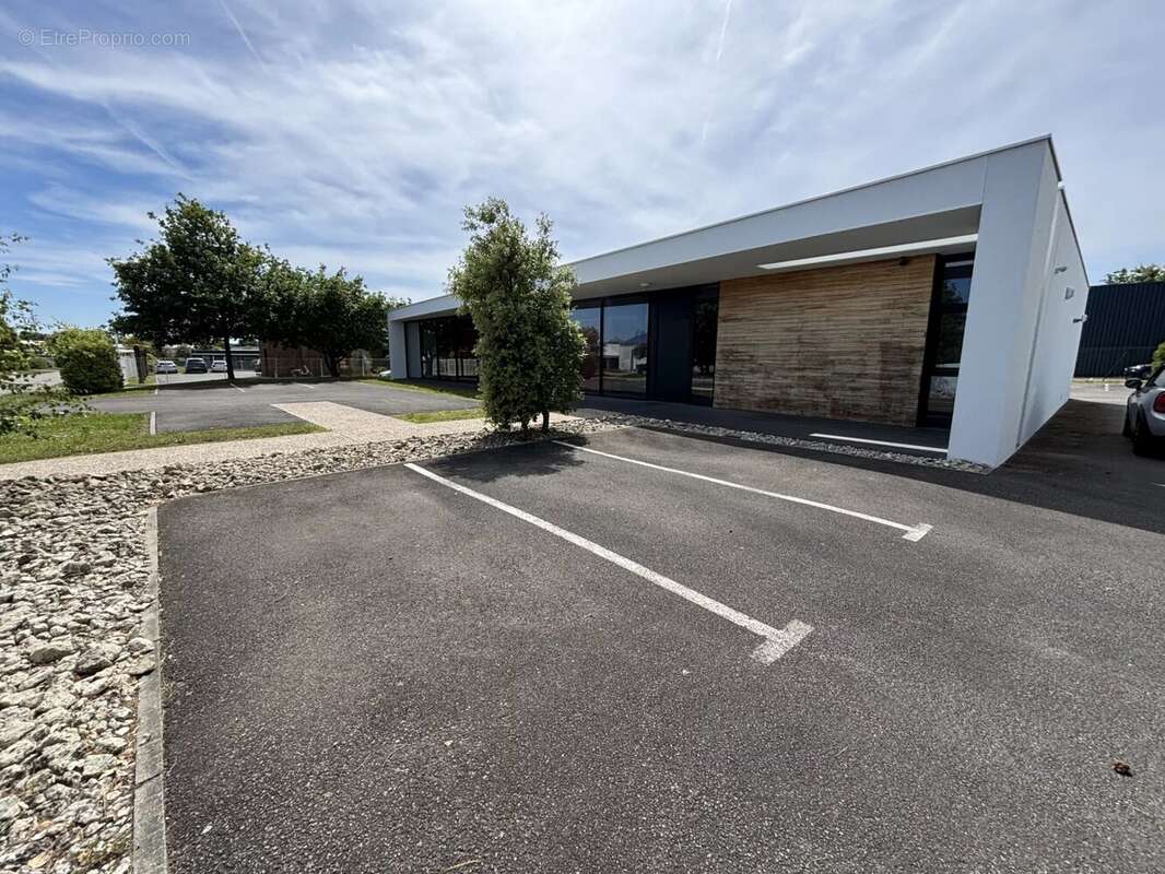 Commerce à L&#039;ILE-D&#039;OLONNE