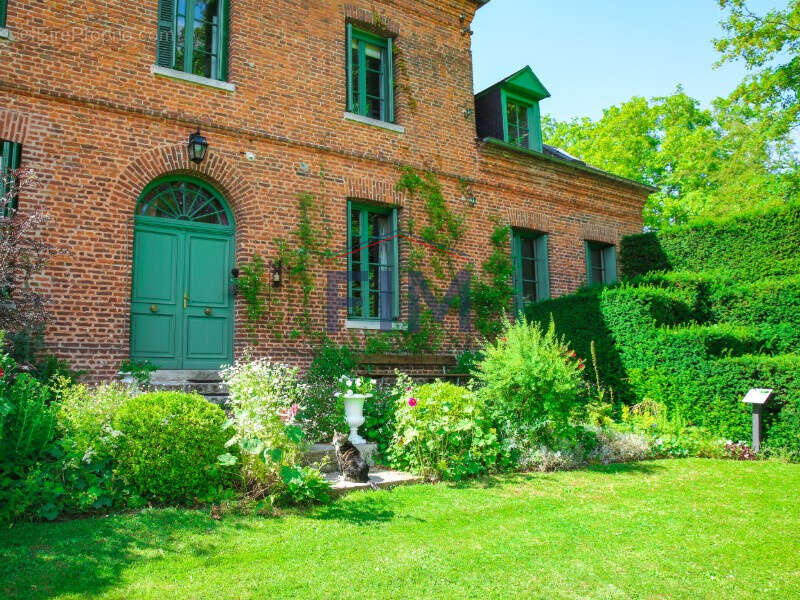 Maison à NEUFCHATEL-EN-BRAY