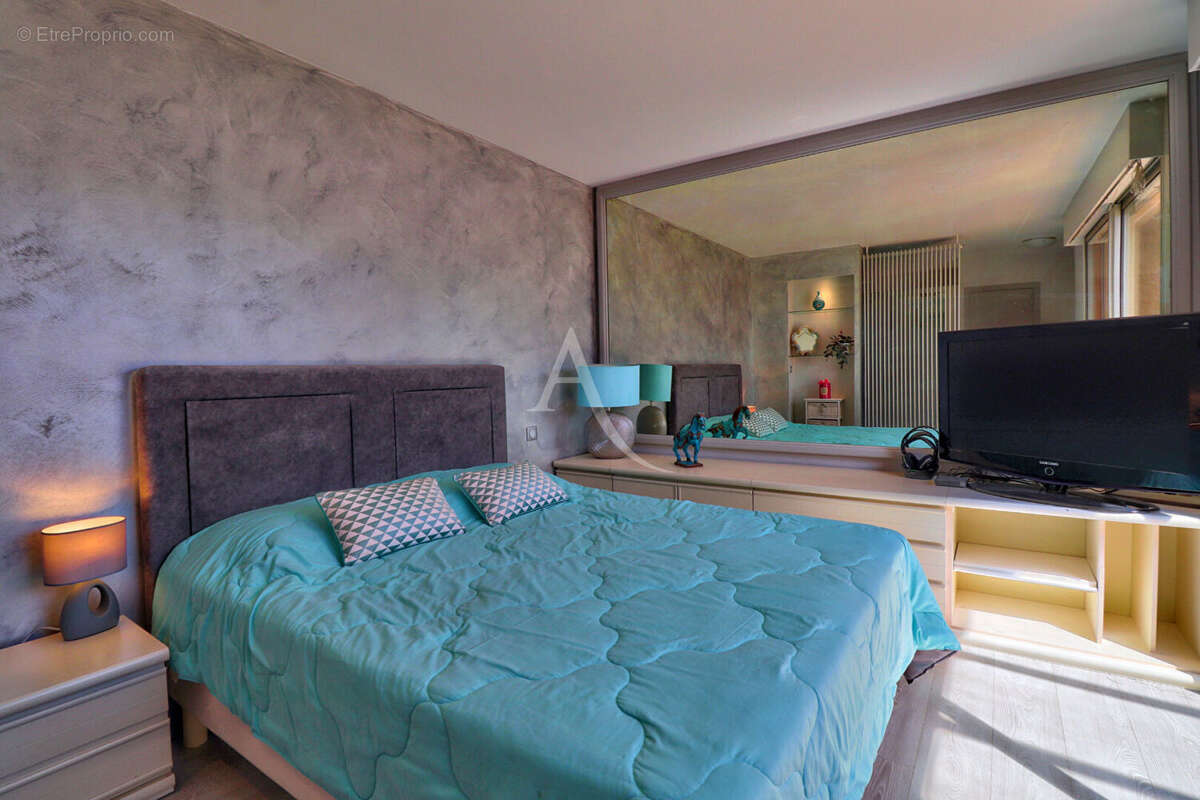 Maison à VINON-SUR-VERDON