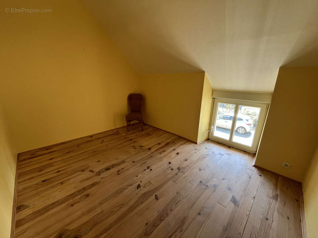 Maison à LA BAZOUGE-DU-DESERT