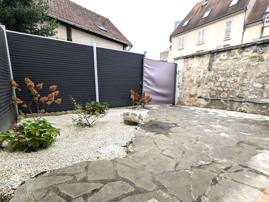 Maison à BEAUMONT-SUR-OISE