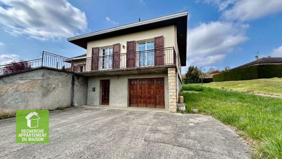 Maison à TREPT