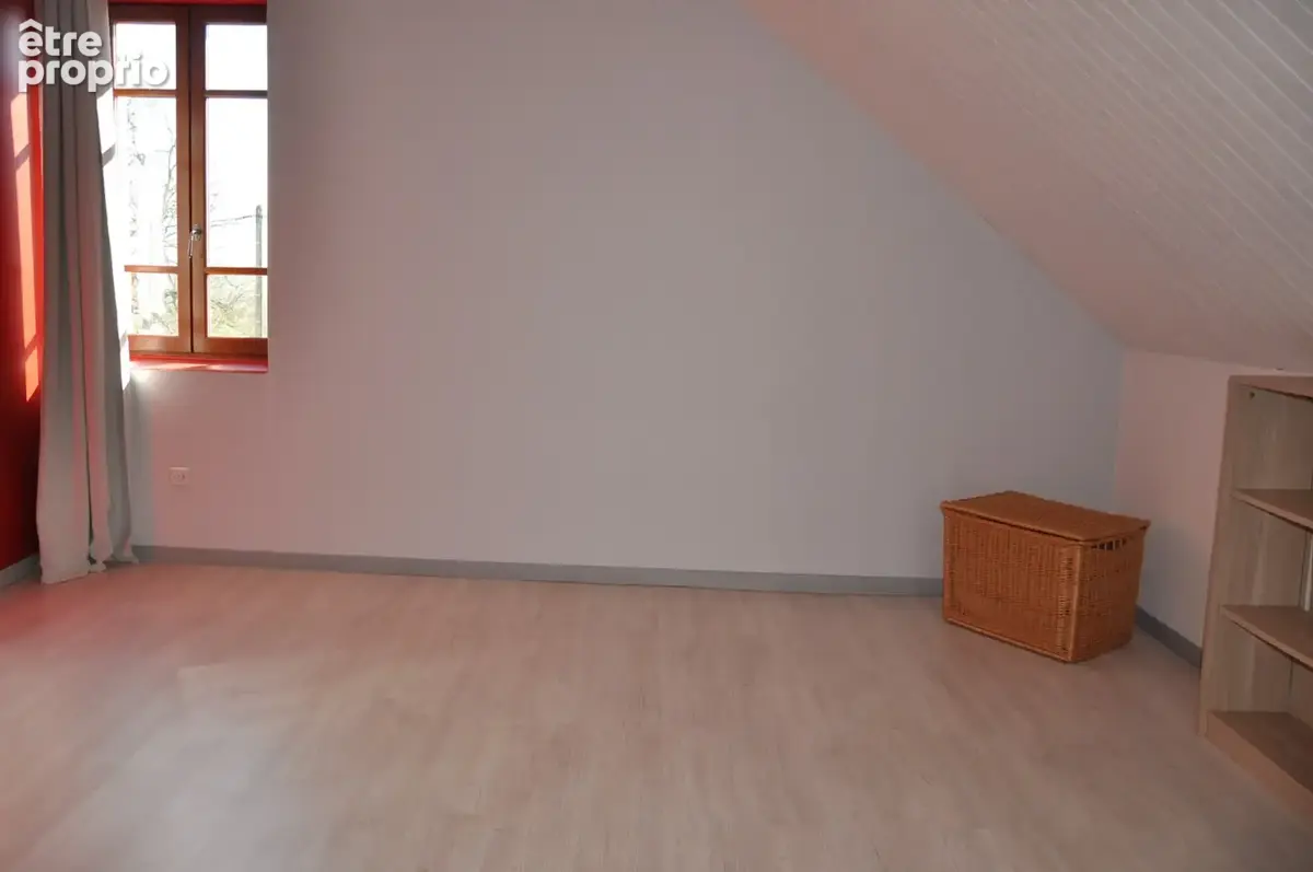 Belle villa atypique de 165 m2, avec une parcelle de terrain de 12327 m2 - photo 16
