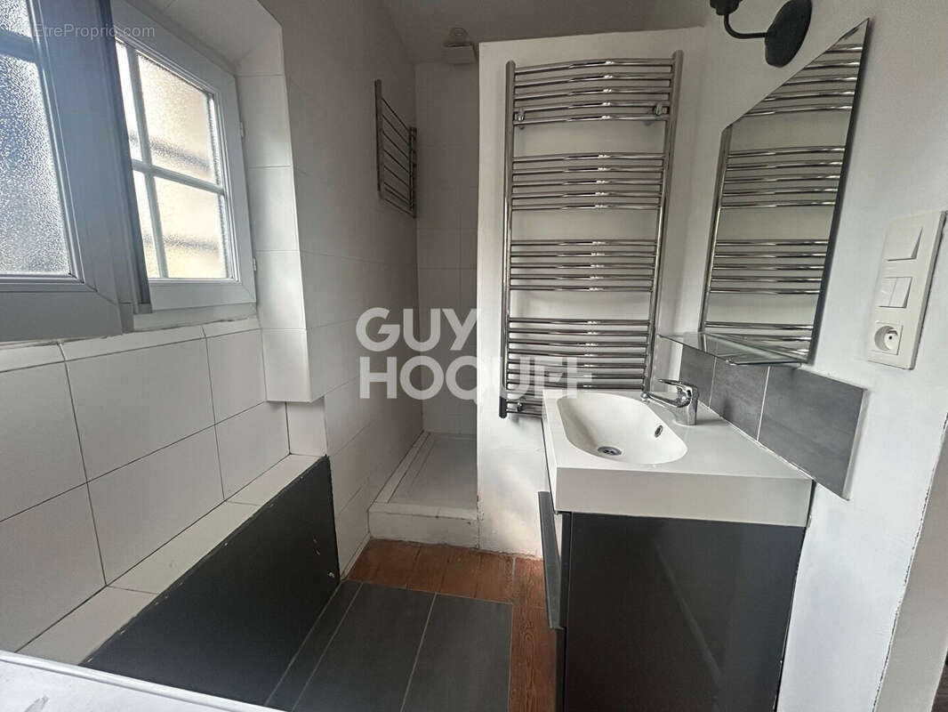 Appartement à LE PERREUX-SUR-MARNE