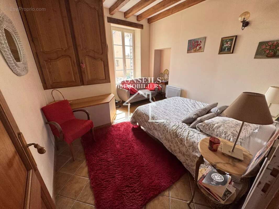 Maison à PRECY-SUR-VRIN