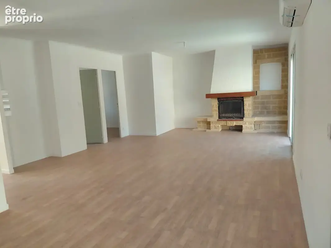 Appartement entièrement rénové avec grande terrasse Centre ville tout proche - photo 8