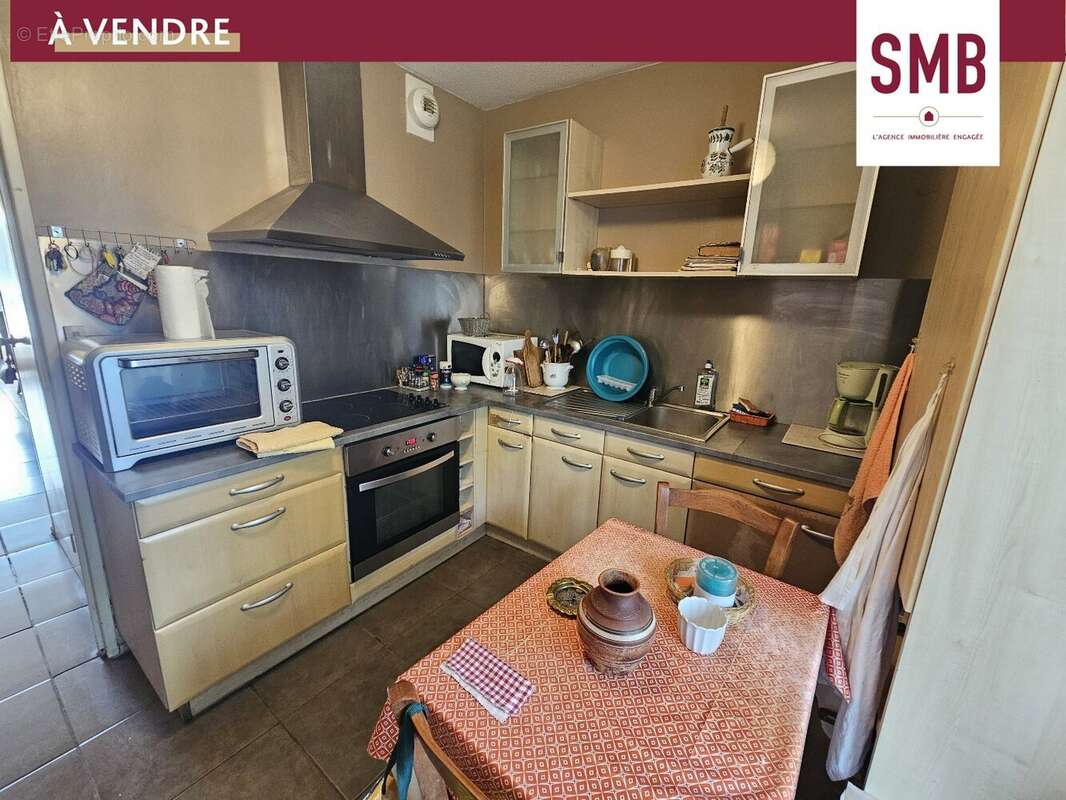 Appartement à LONS