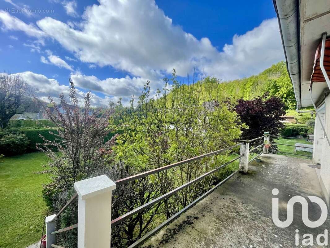 Photo 2 - Appartement à CENAC-ET-SAINT-JULIEN