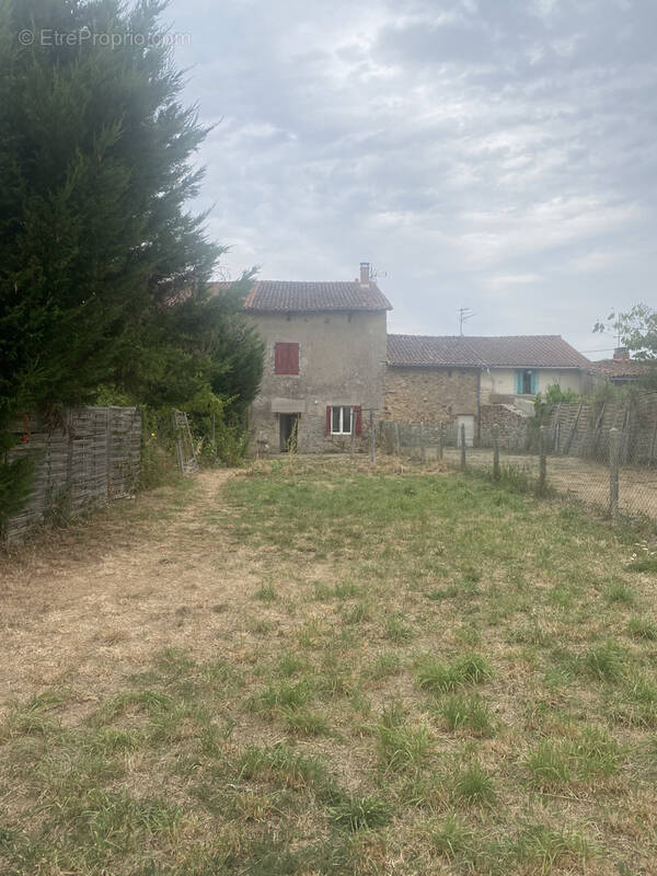 Maison à BERNEUIL