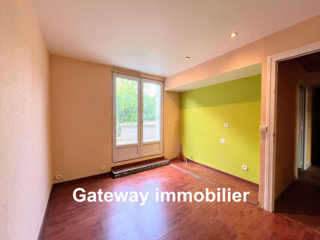 Maison , 5 chambres, sur terrain de 622m2 Le Cendre (63670) - photo 13