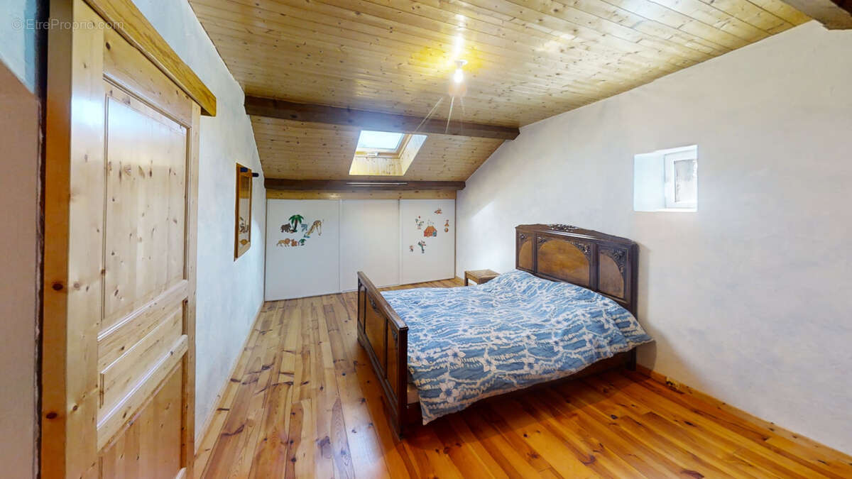 Maison à DUNIERES