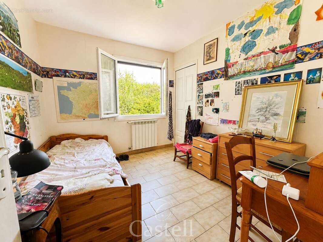 *** villa t4 de plain pied + villa t2 sur parcelle de plus de 1000 m² *** - photo 9