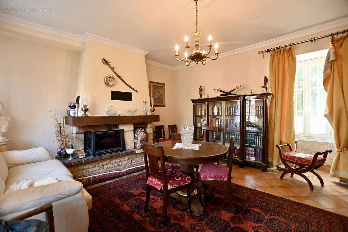 Guillon deux maisons sur 1 700 m2 de terrain - photo 6
