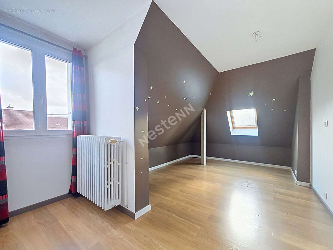 Maison à ORRY-LA-VILLE