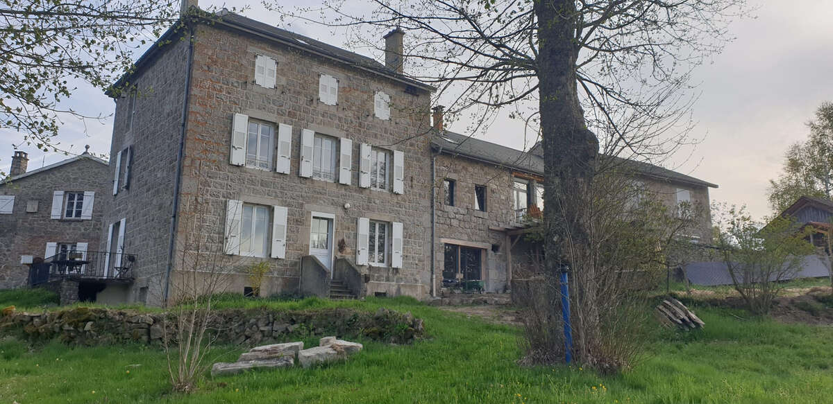 Maison à LE CHAMBON-SUR-LIGNON