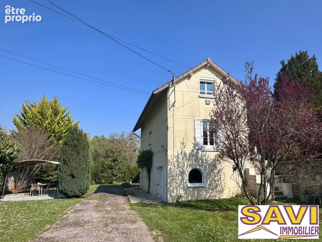 Photo Maison à Nargis au prix de 229 000€