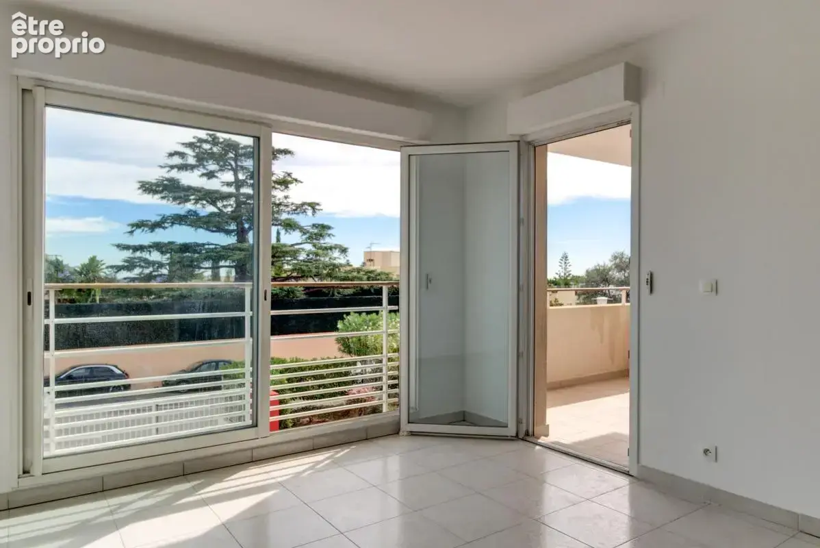 Nice Fabron – 2 pièces au calme avec terrasse et piscine - photo 6