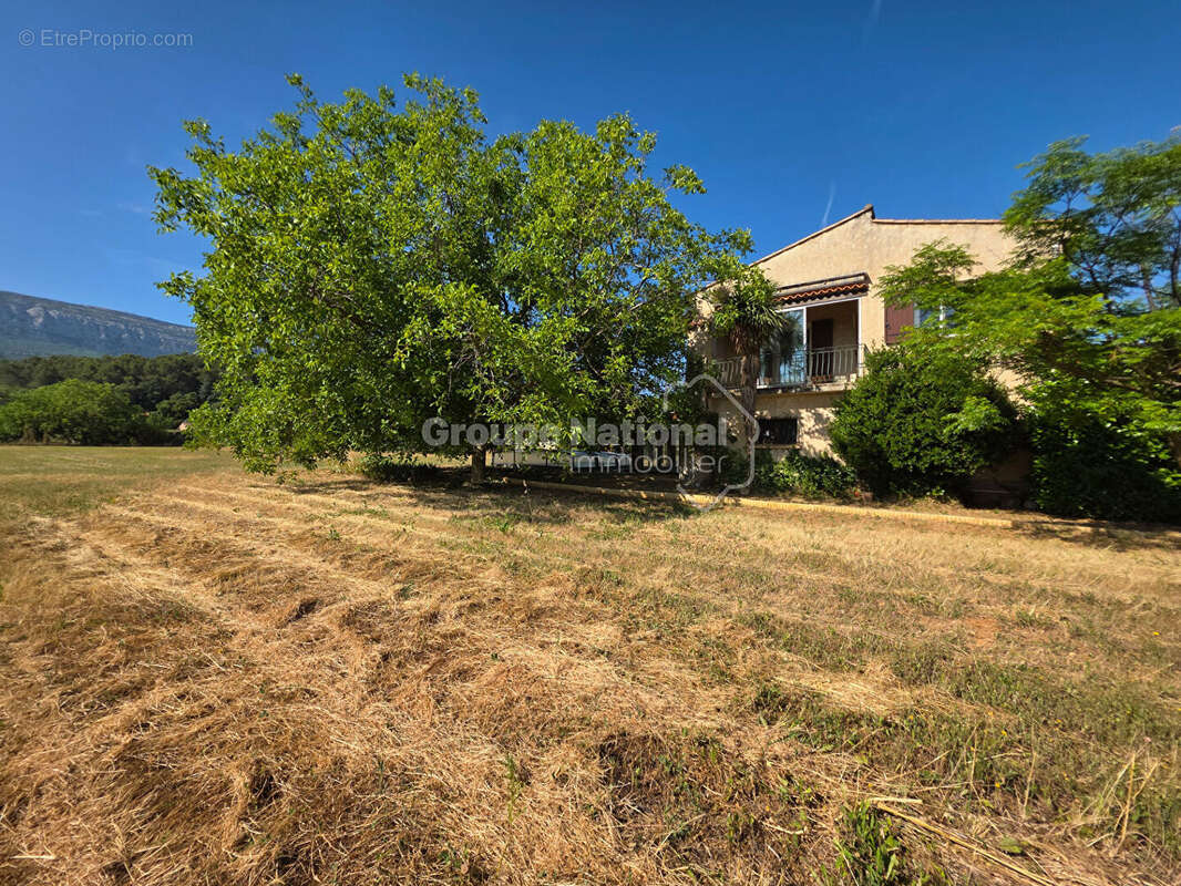 Maison à NANS-LES-PINS