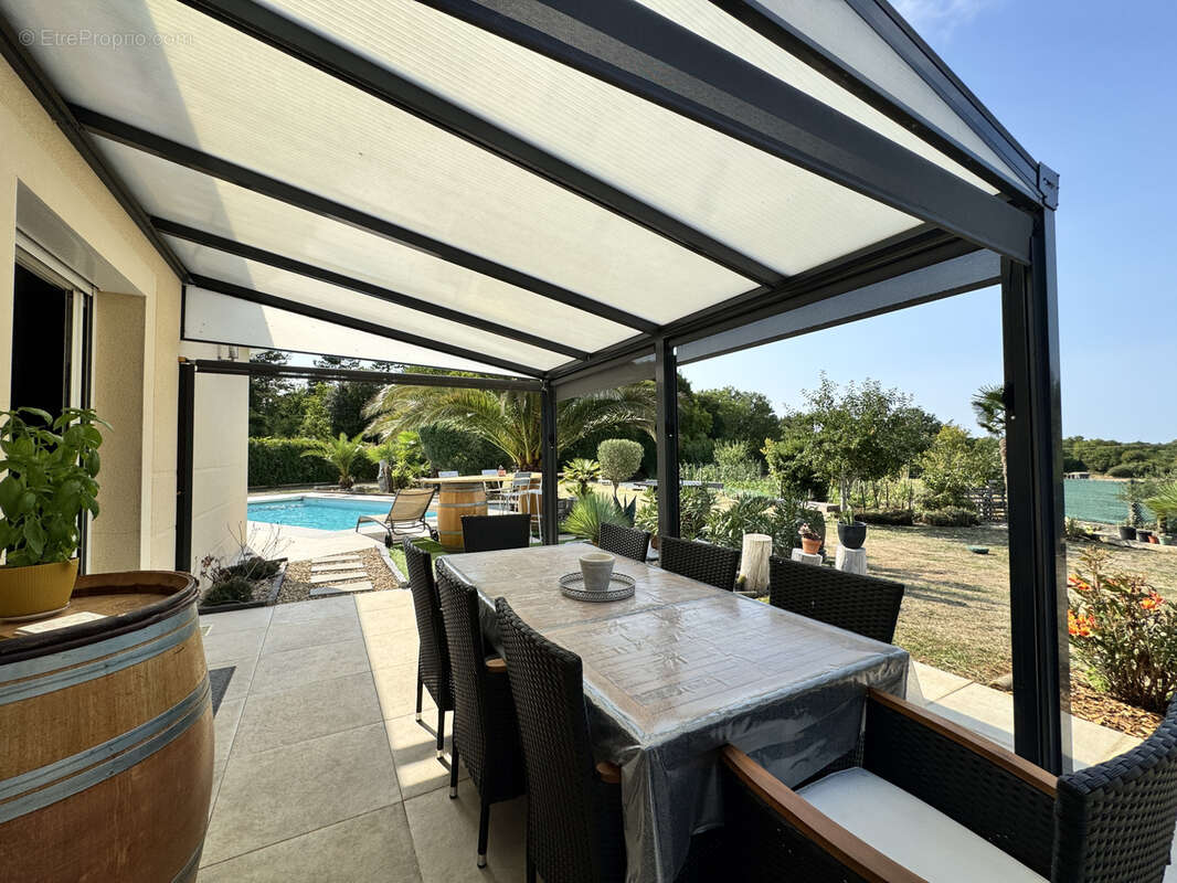 Maison à CHATEAUNEUF-SUR-CHARENTE