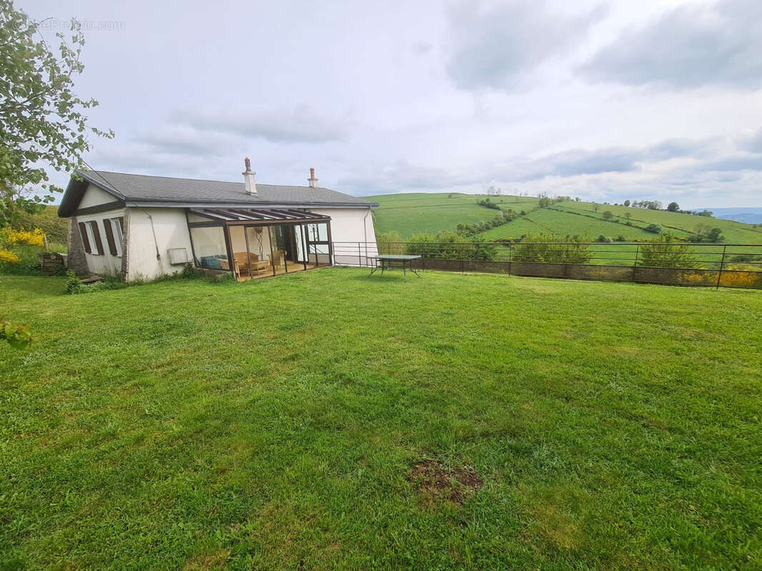 Maison à SAINT-GENIEZ-D'OLT