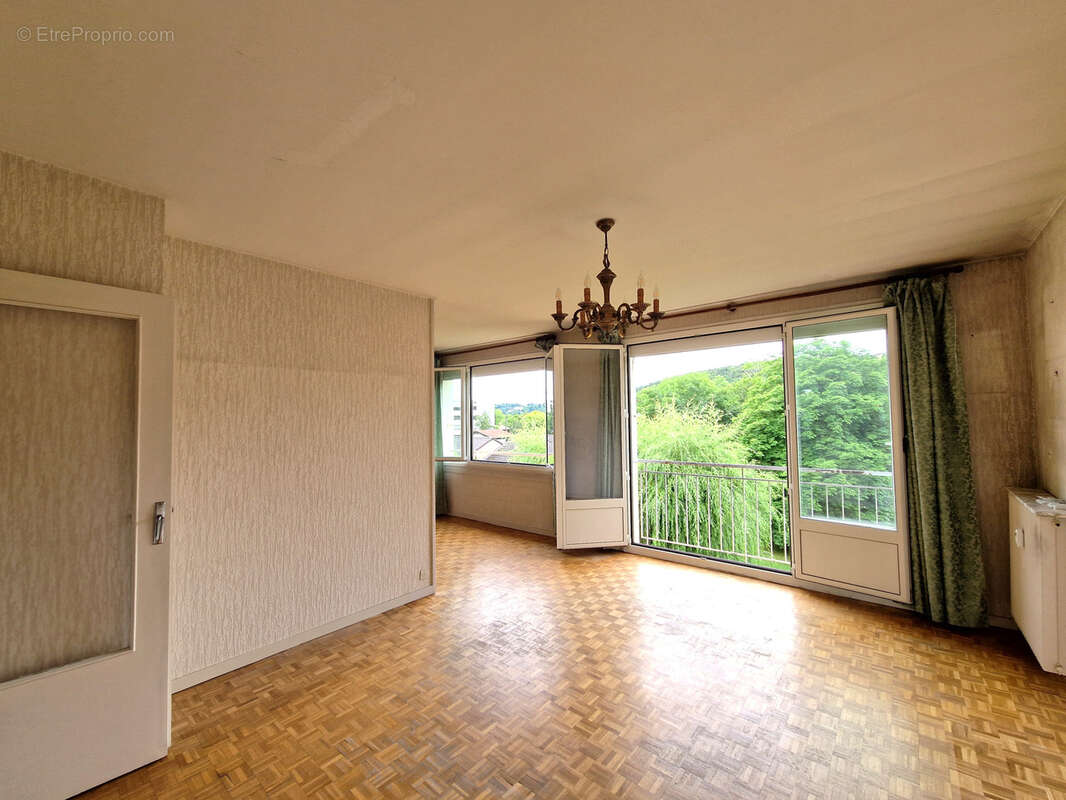 Appartement à BRIGNAIS