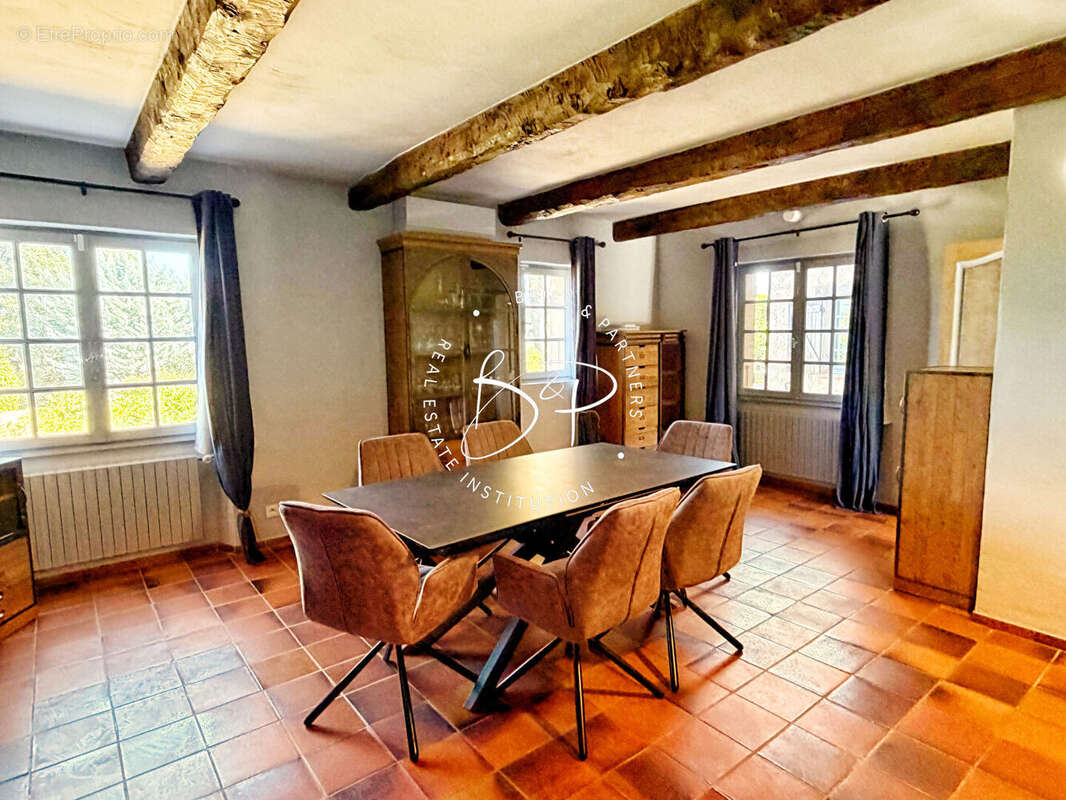 Charmante maison située sur les hauteurs d'un hameau de Lorgues - photo 5